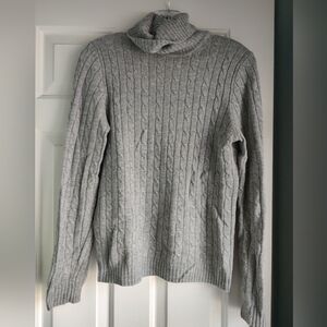 Cable knot sweater